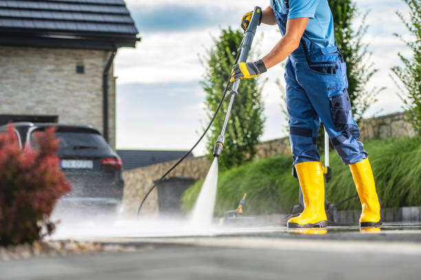 Why Choose Our Certified Pressure Washing Experts for Your Project Needs in Cordaville, MA?